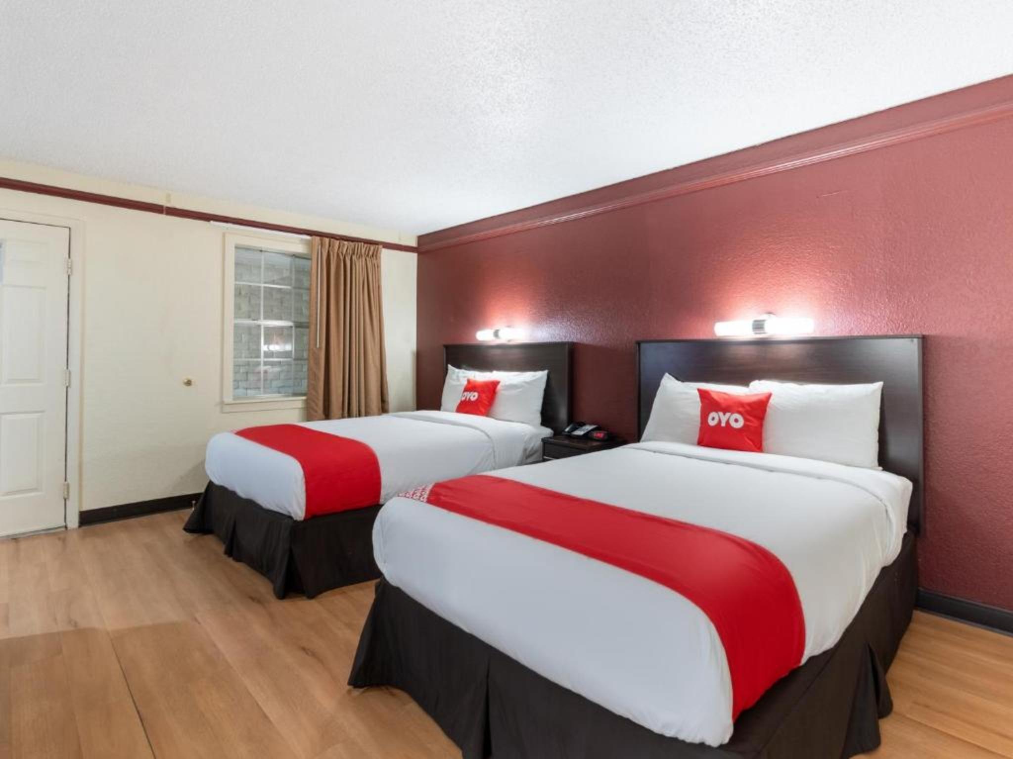 Oyo Hotel Tulsa N Sheridan Rd & Airport Exterior photo